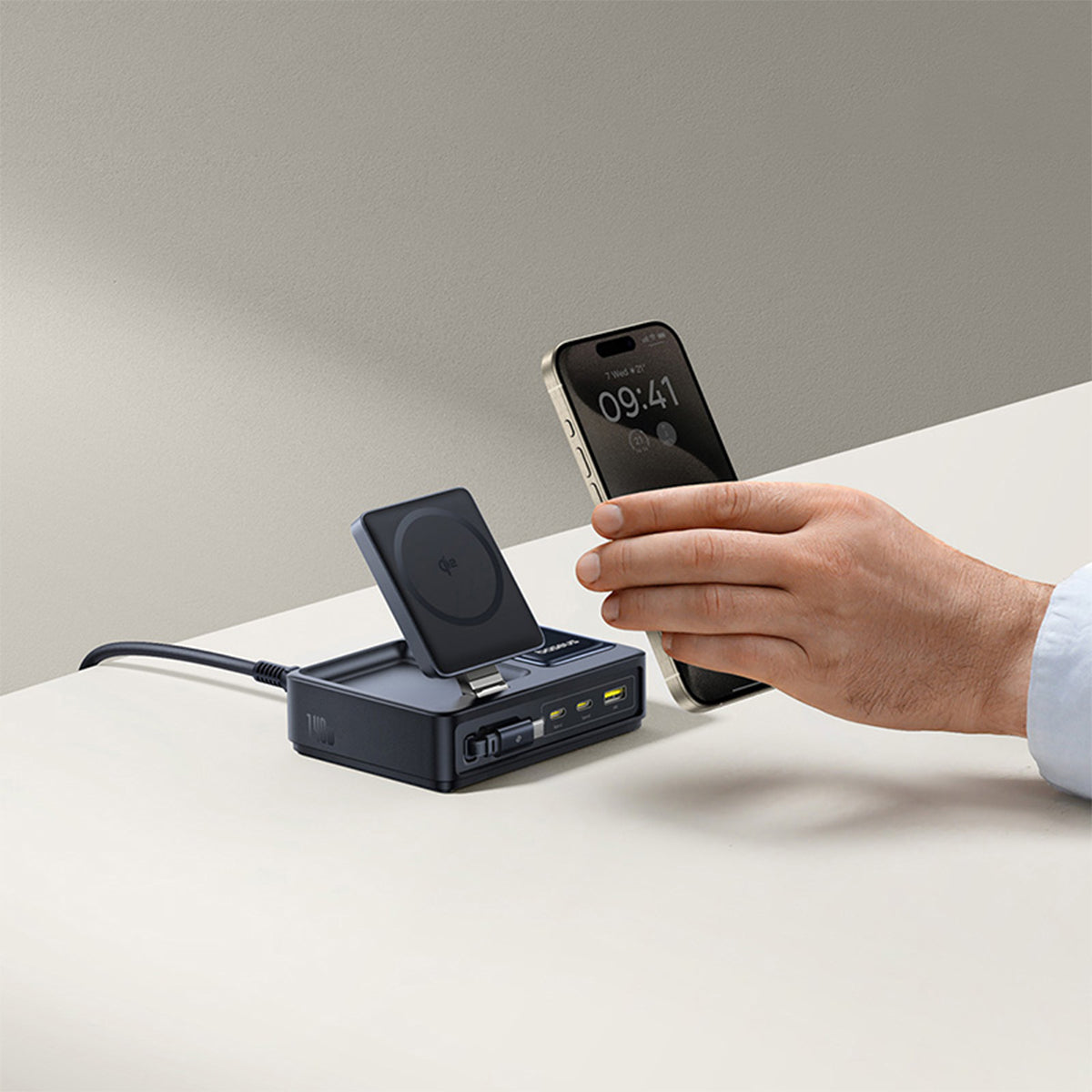 Baseus Nomos 5-in-1 Desktop Charger Qi2 140W - Image 7